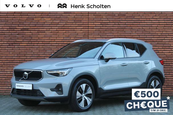 Volvo XC40 B4 Core 145 kW image number 1