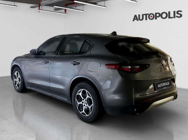 Alfa Romeo Stelvio 2.2 Super 118 kW image number 4