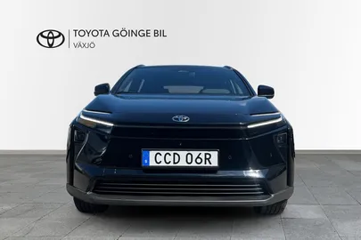Car image 2