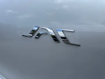 Car image 33