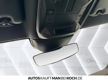 Car image 32