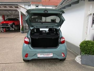 Car image 20