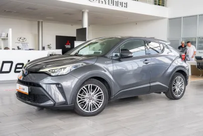 Car image 1
