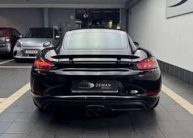 Car image 4