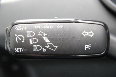 Car image 35