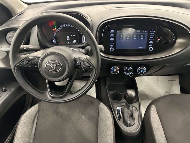 Toyota Aygo X 1.0 53 kW image number 13