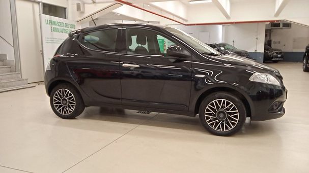 Lancia Ypsilon 51 kW image number 2