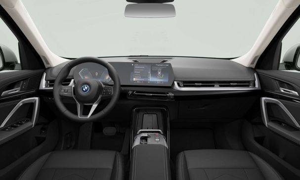 BMW iX1 xDrive30 xLine 230 kW image number 3