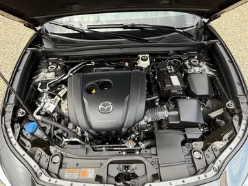 Car image 28
