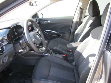 Car image 8