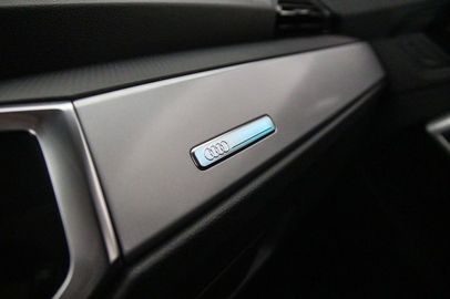 Car image 38