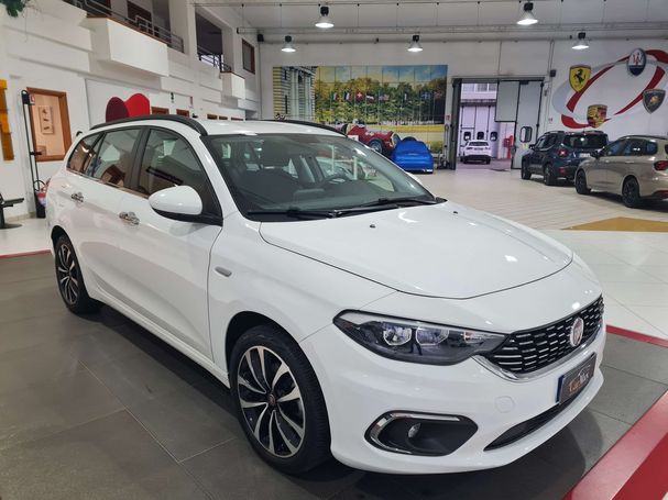 Fiat Tipo 1.6 Lounge 88 kW image number 2