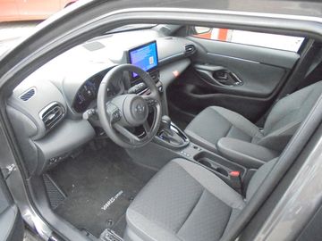 Car image 9