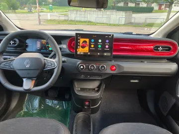 Car image 24