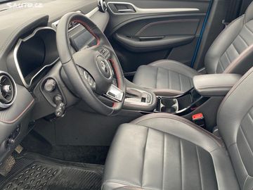 Car image 11