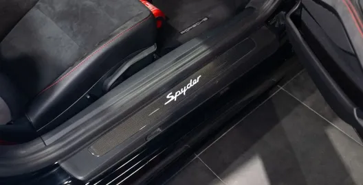 Car image 33