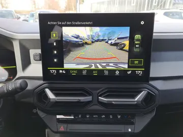 Car image 15