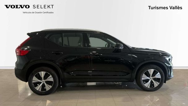 Volvo XC40 T2 Core 95 kW image number 3