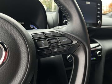 Car image 21