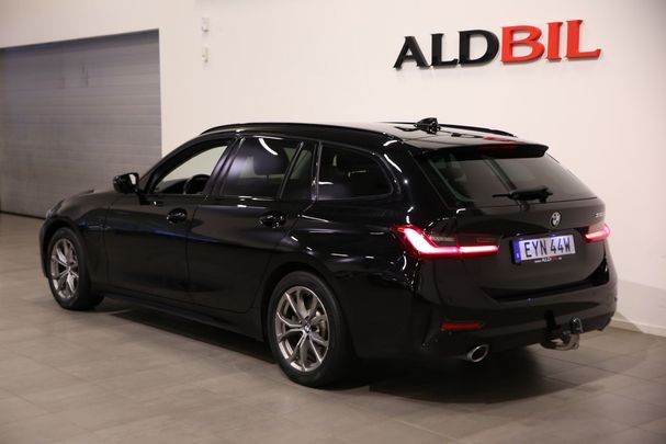 BMW 330e Touring 216 kW image number 3