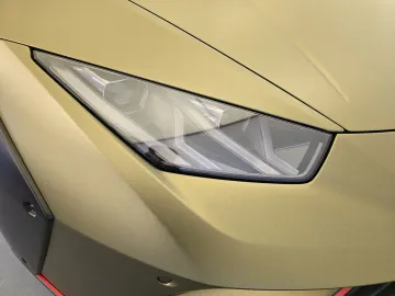 Car image 34