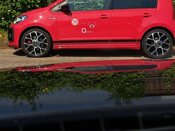 Car image 33