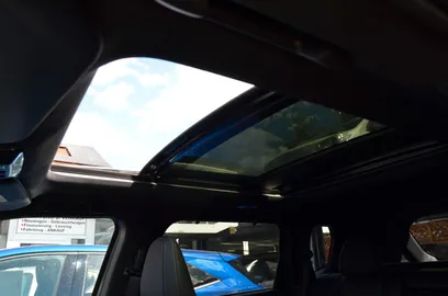 Car image 32