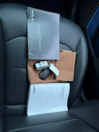 Car image 30