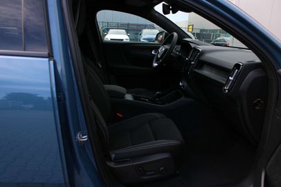 Car image 45