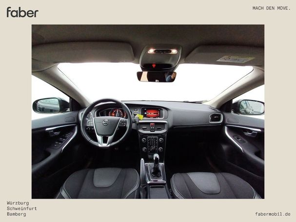 Volvo V40 D3 Momentum 110 kW image number 9