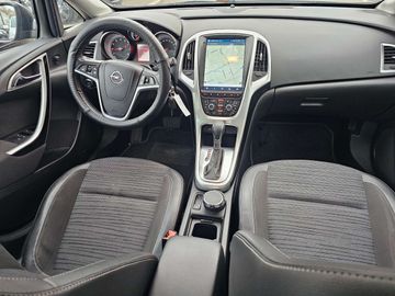 Car image 14