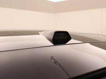 Car image 36