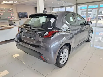 Car image 2