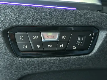 Car image 50