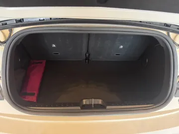 Car image 46