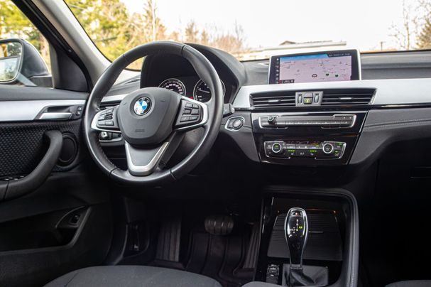 BMW X2 sDrive18d Advantage 110 kW image number 11