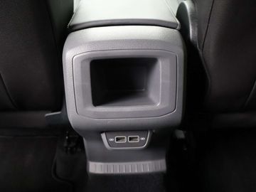 Car image 35