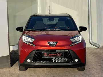 Car image 2