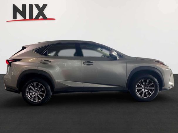 Lexus NX 300 H 145 kW image number 3