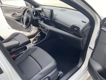 Car image 13