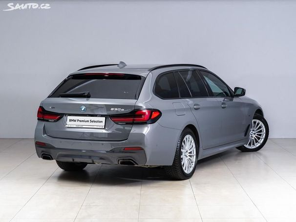 BMW 530 Touring xDrive 215 kW image number 13