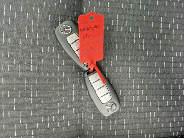 Car image 35