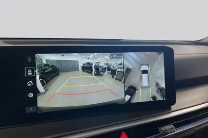 Car image 23
