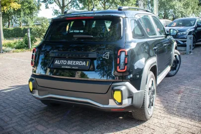 Car image 28