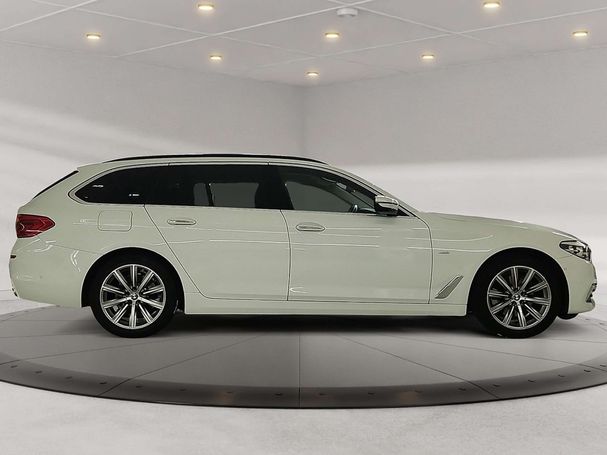 BMW 520d Touring Luxury Line 140 kW image number 6