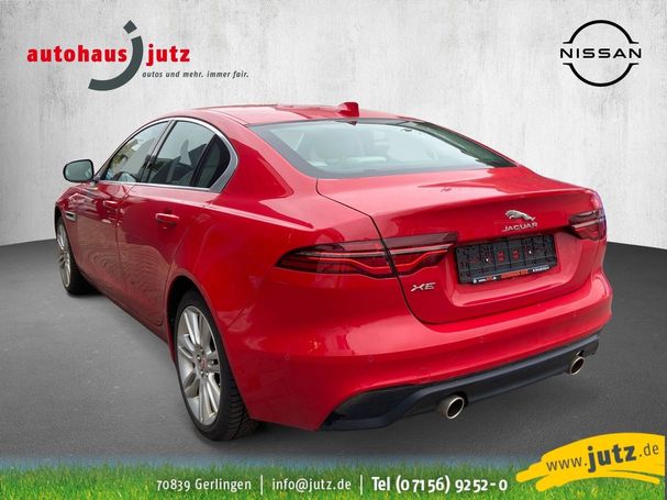 Jaguar XE P300 AWD SE 221 kW image number 4