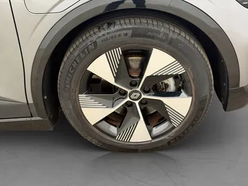 Car image 31
