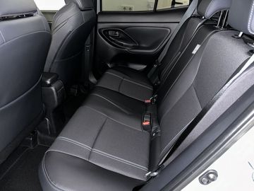 Car image 10