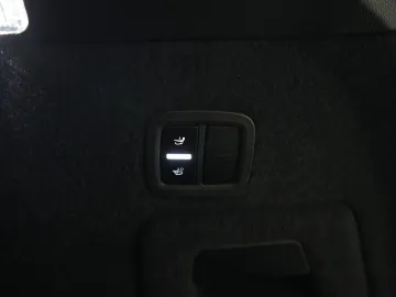 Car image 50