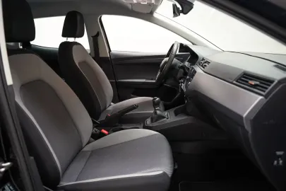 Car image 37